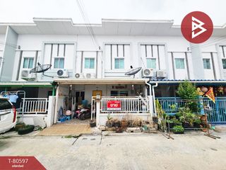 For sale 4 bed townhouse in Mueang Chon Buri, Chonburi