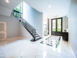 For sale 4 bedrooms house in Suan Luang, Bangkok