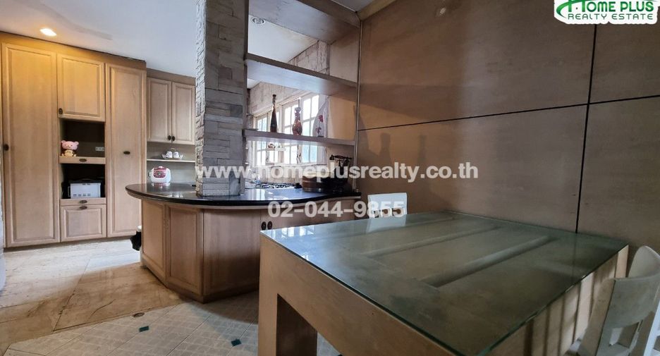 ขาย 4 ห้องนอน บ้านเดี่ยว ใน วังทองหลาง, กรุงเทพฯ