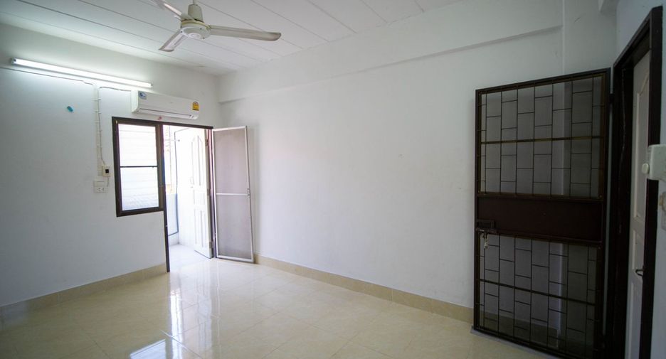 For sale 24 bed apartment in Khlong Luang, Pathum Thani