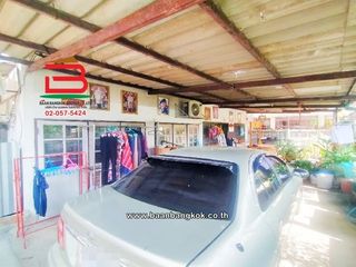For sale 1 Beds townhouse in Khan Na Yao, Bangkok