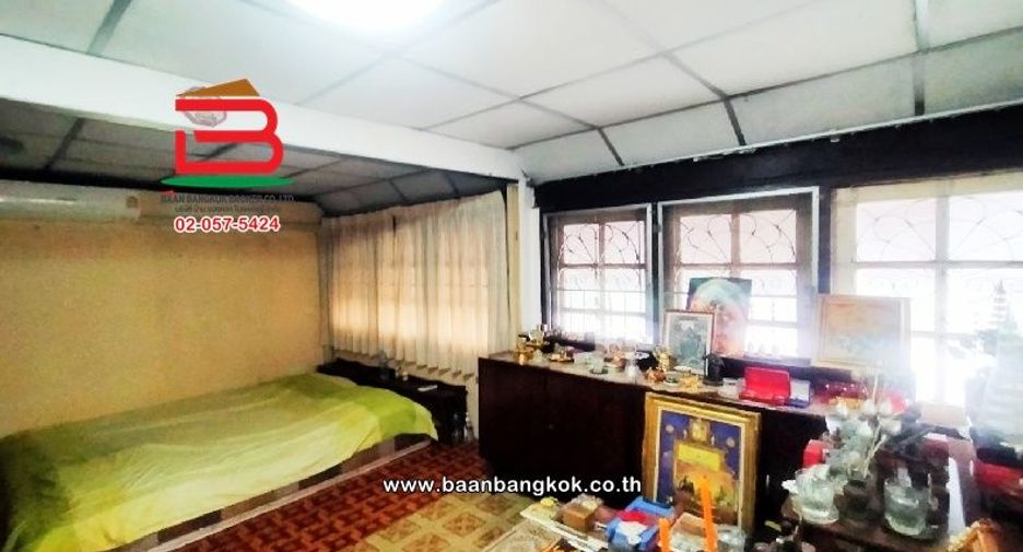 For sale 1 bed townhouse in Khan Na Yao, Bangkok
