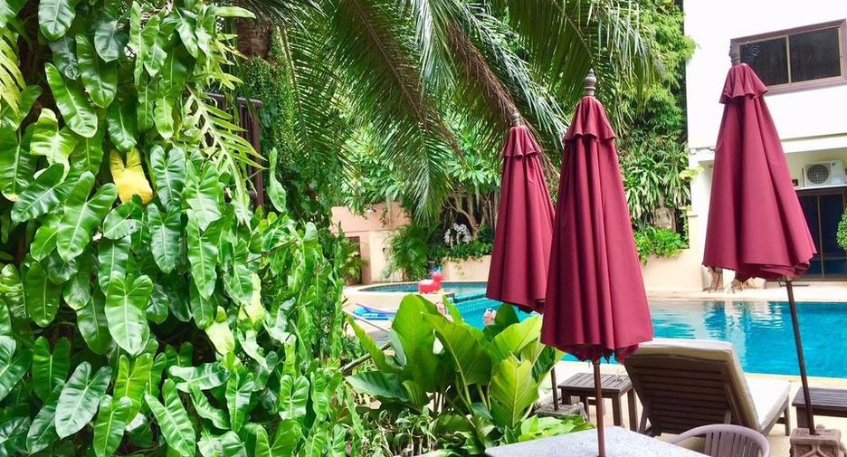 For sale 42 bedrooms hotel in Bang Lamung, Chonburi