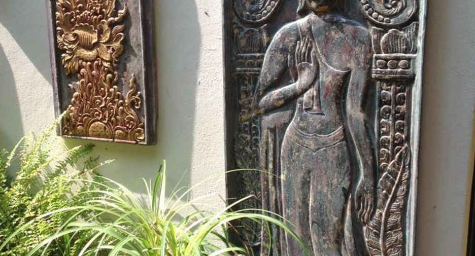For sale 42 bedrooms hotel in Bang Lamung, Chonburi