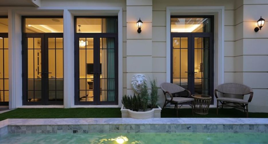 For rent and for sale 4 bedrooms house in Watthana, Bangkok