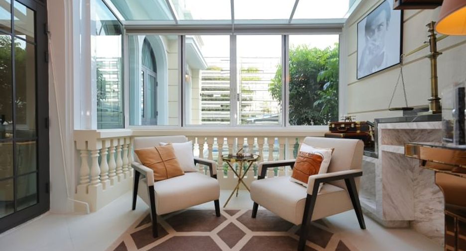 For rent and for sale 4 bedrooms house in Watthana, Bangkok