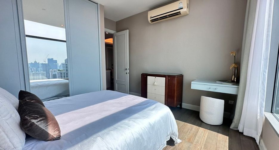 For rent and for sale 2 bedrooms condo in Pathum Wan, Bangkok