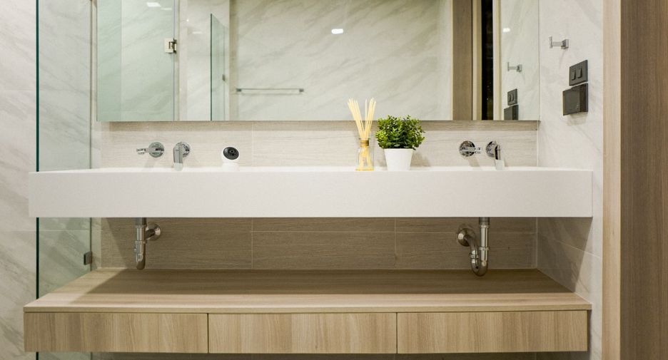 For sale 2 bedrooms condo in Watthana, Bangkok