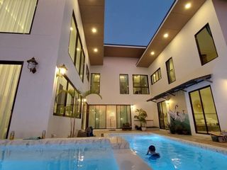 For sale 8 Beds villa in Doi Saket, Chiang Mai