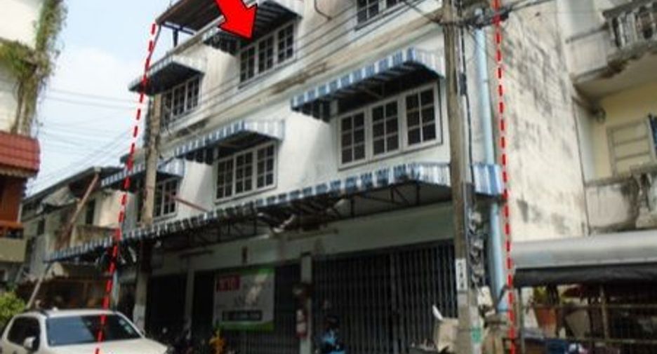For sale 3 bedrooms retail Space in Yan Nawa, Bangkok