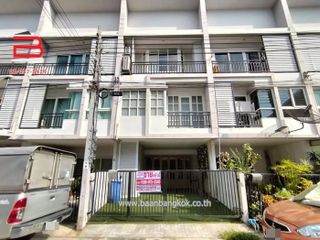 For sale 1 bed townhouse in Don Mueang, Bangkok