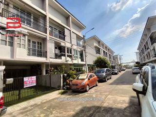 For sale 1 Beds townhouse in Don Mueang, Bangkok