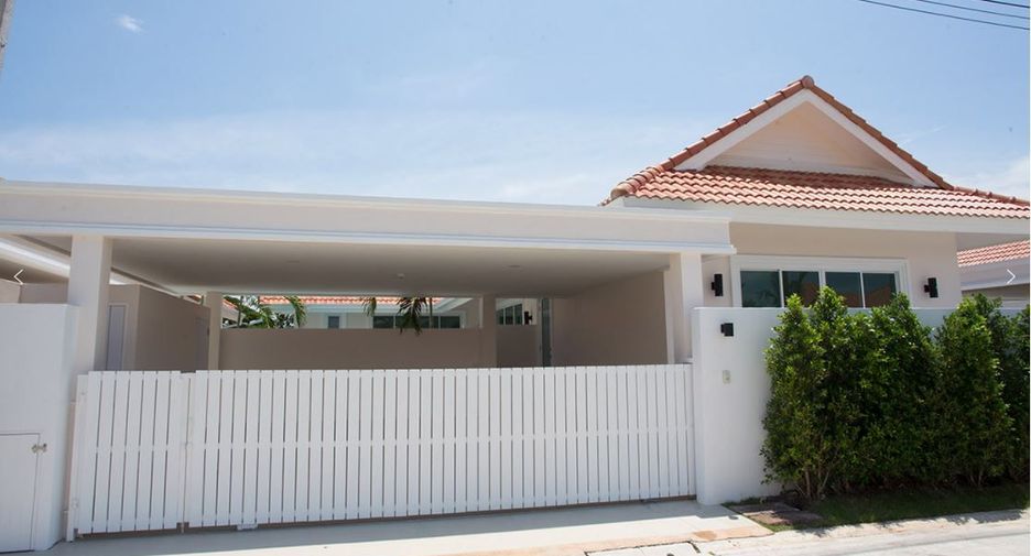 For sale 3 bed apartment in Cha Am, Phetchaburi