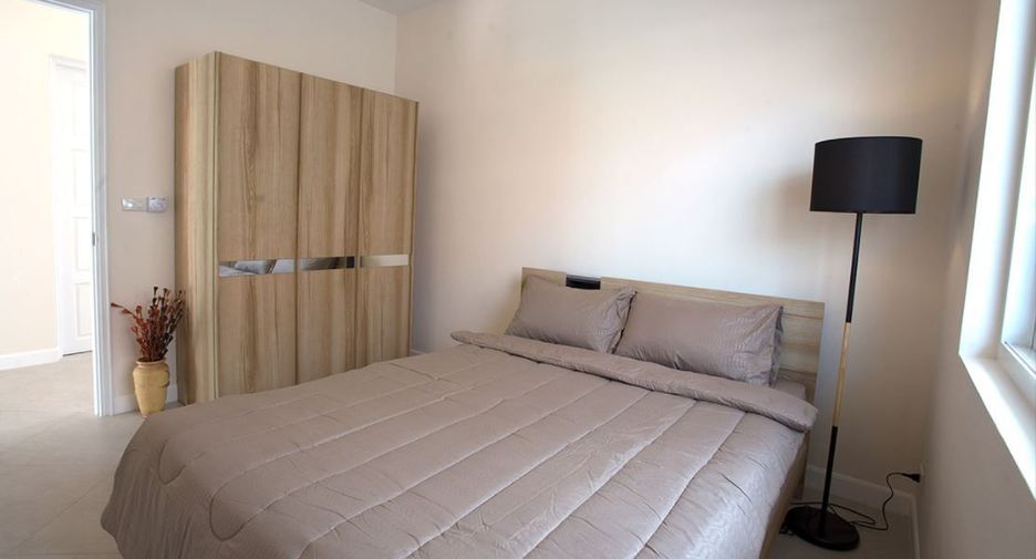 For sale 3 bed apartment in Cha Am, Phetchaburi