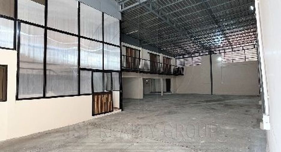 For rent warehouse in Din Daeng, Bangkok