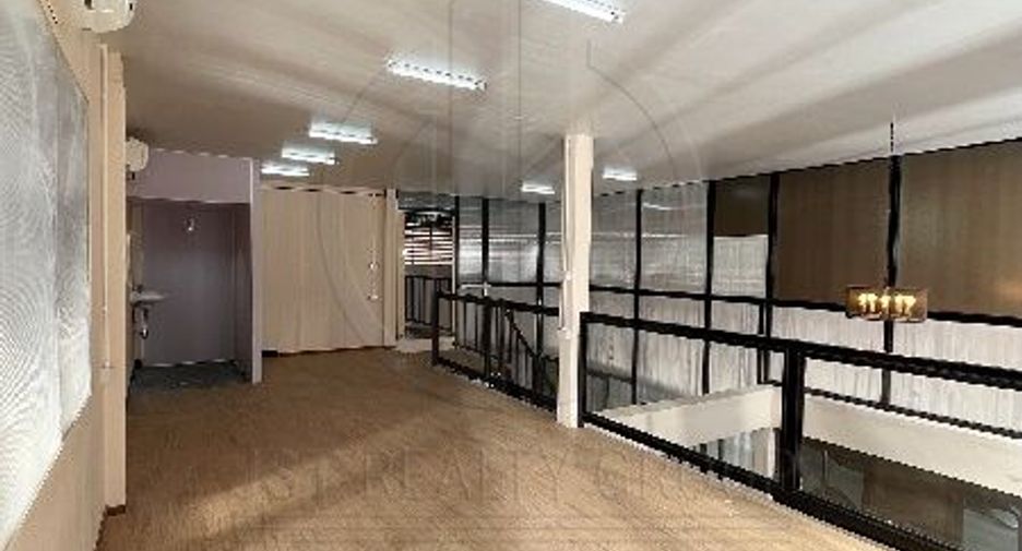 For rent warehouse in Din Daeng, Bangkok