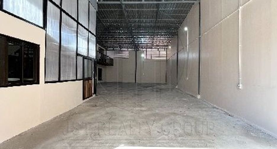 For rent warehouse in Din Daeng, Bangkok