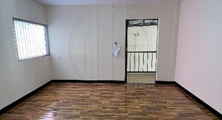 For rent warehouse in Din Daeng, Bangkok