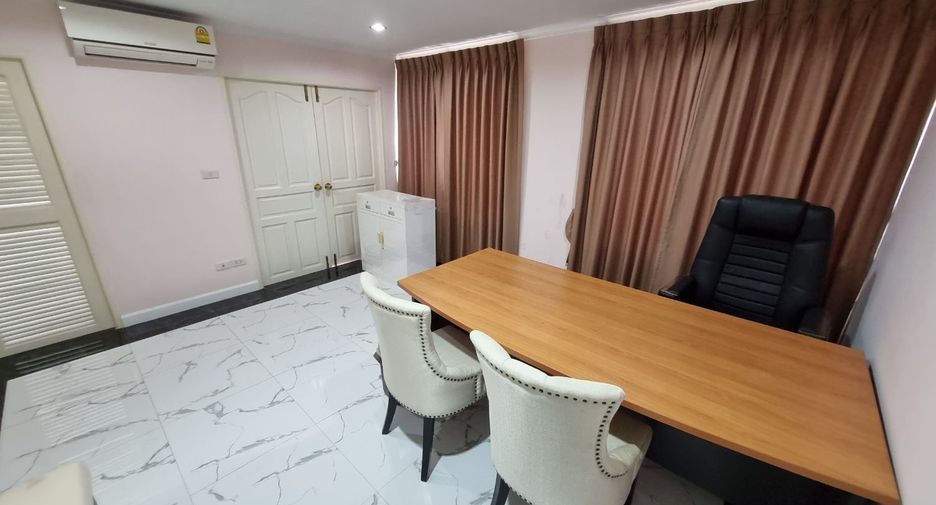 For rent and for sale 5 bedrooms house in Lak Si, Bangkok