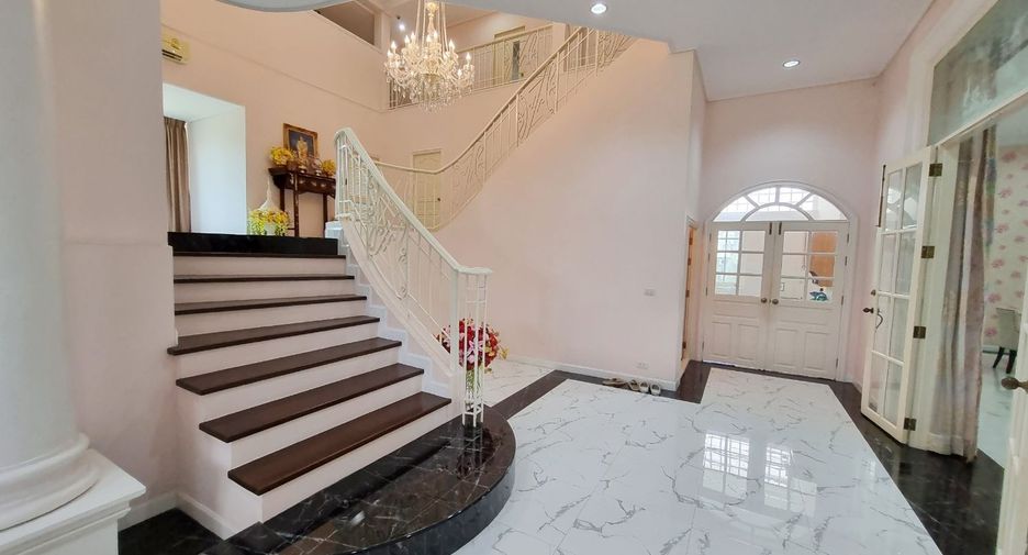 For rent and for sale 5 bedrooms house in Lak Si, Bangkok