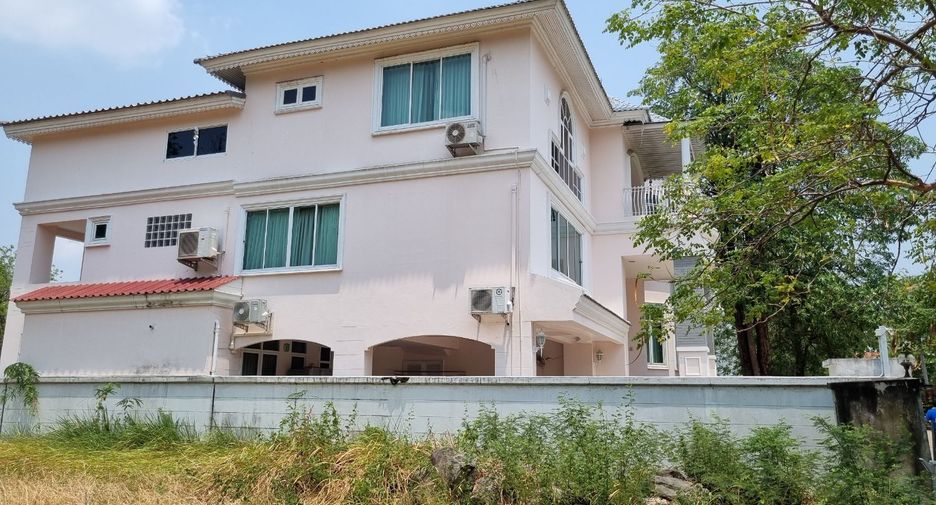 For rent and for sale 5 bedrooms house in Lak Si, Bangkok