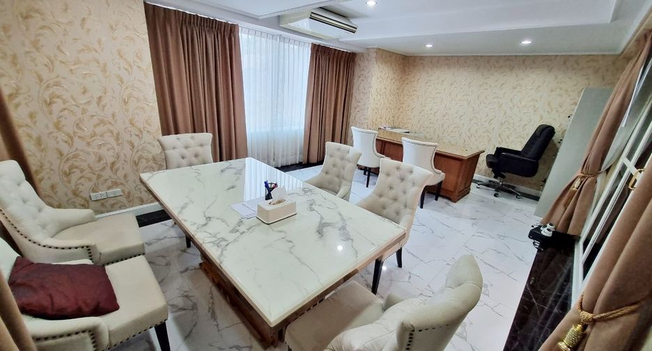 For rent and for sale 5 bedrooms house in Lak Si, Bangkok