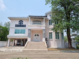 For rent and for sale 5 bedrooms house in Lak Si, Bangkok