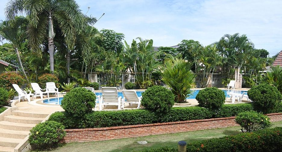 For sale 2 bedrooms villa in Mueang Rayong, Rayong