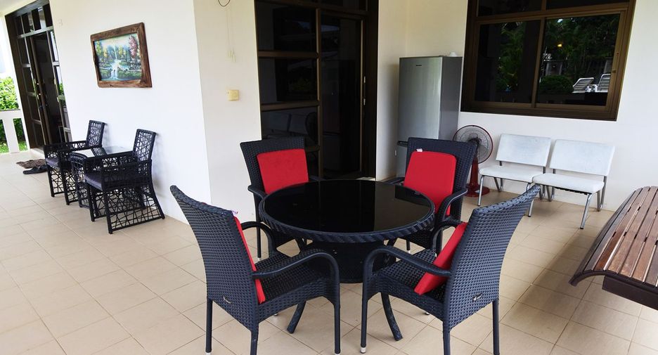 For sale 2 bedrooms villa in Mueang Rayong, Rayong