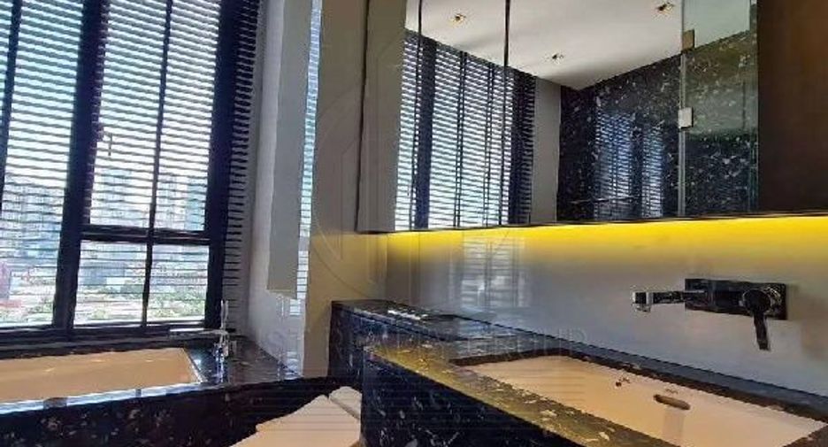 Condo en alquiler de 2 habitaciones en Khlong Toei, Bangkok