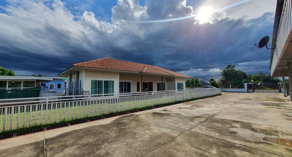 For sale 4 bed house in Chom Bueng, Ratchaburi