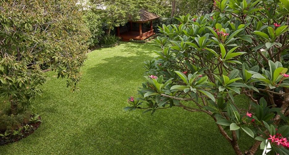 Haus zur Miete und zum Kauf mit 5 Zimmer in Watthana, Bangkok