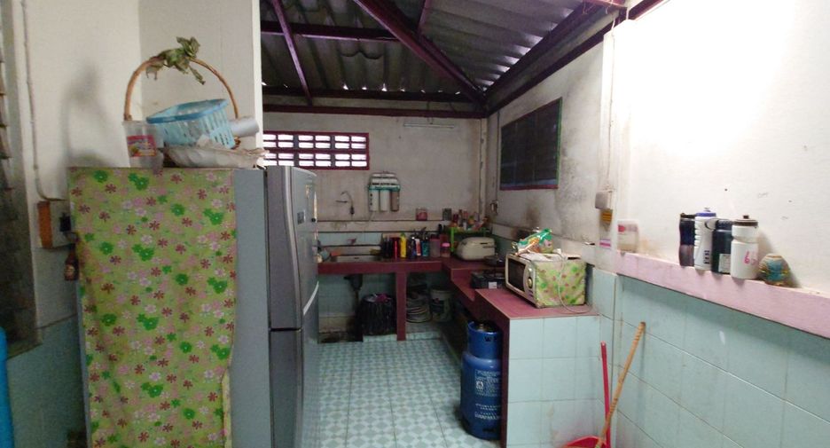 For sale 2 bed townhouse in Bang Lamung, Chonburi