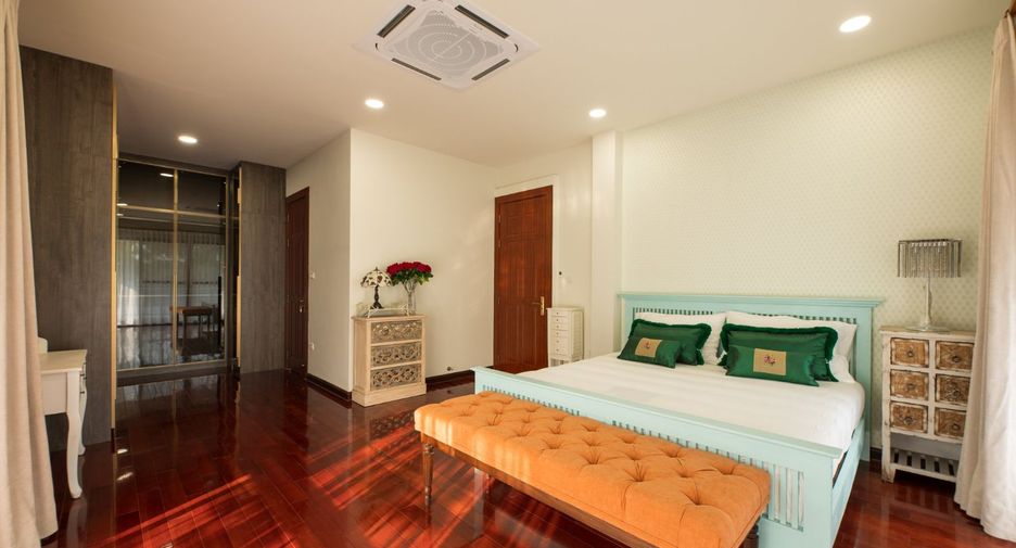 For sale 4 bedrooms villa in Saraphi, Chiang Mai
