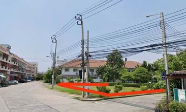 For sale land in Mueang Samut Prakan, Samut Prakan