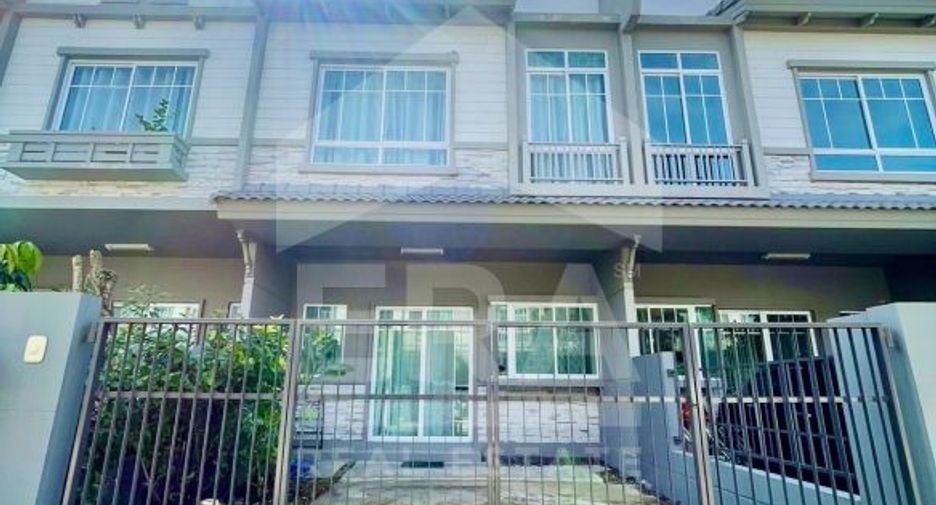 For rent 2 bed townhouse in Khlong Luang, Pathum Thani