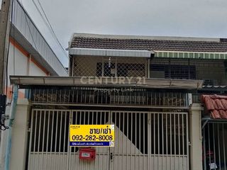 For sale 2 bedrooms townhouse in Phra Khanong, Bangkok