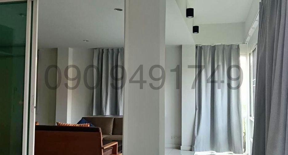 For rent 3 bedrooms house in Thon Buri, Bangkok