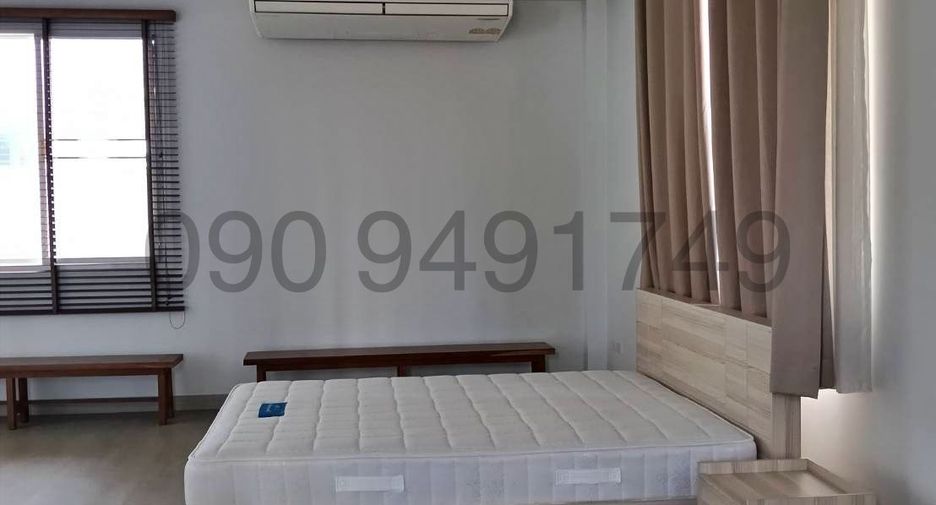 For rent 3 bedrooms house in Thon Buri, Bangkok