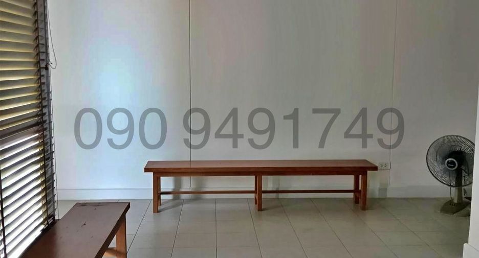 For rent 3 bedrooms house in Thon Buri, Bangkok