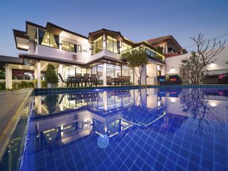 For rent and for sale 7 bed house in Si Racha, Chonburi