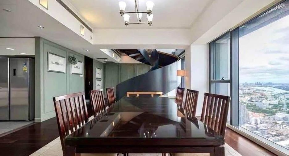 For rent 4 bedrooms condo in Sathon, Bangkok