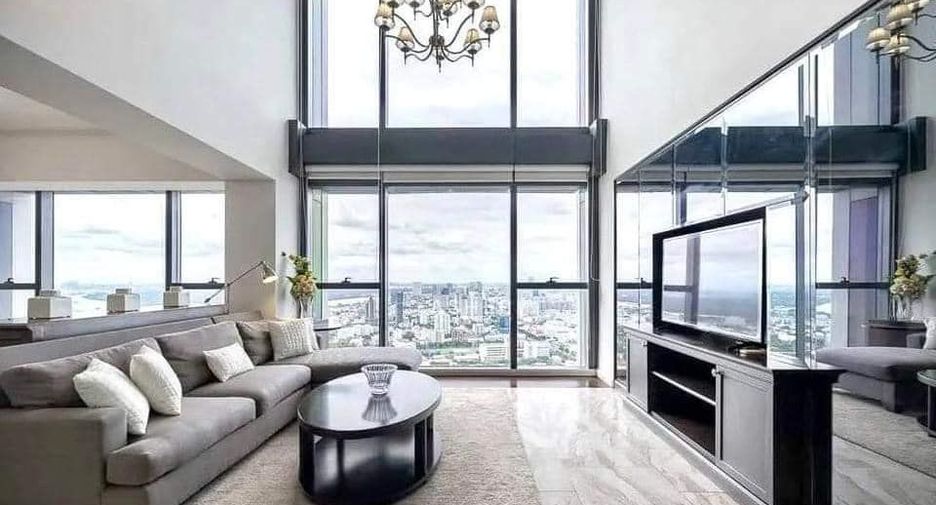 For rent 4 bedrooms condo in Sathon, Bangkok