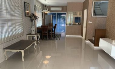 For rent 3 bedrooms house in Bang Kapi, Bangkok