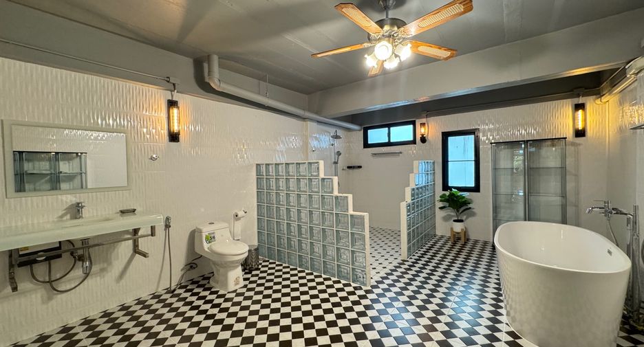 For rent and for sale 2 bedrooms house in Mueang Chiang Mai, Chiang Mai