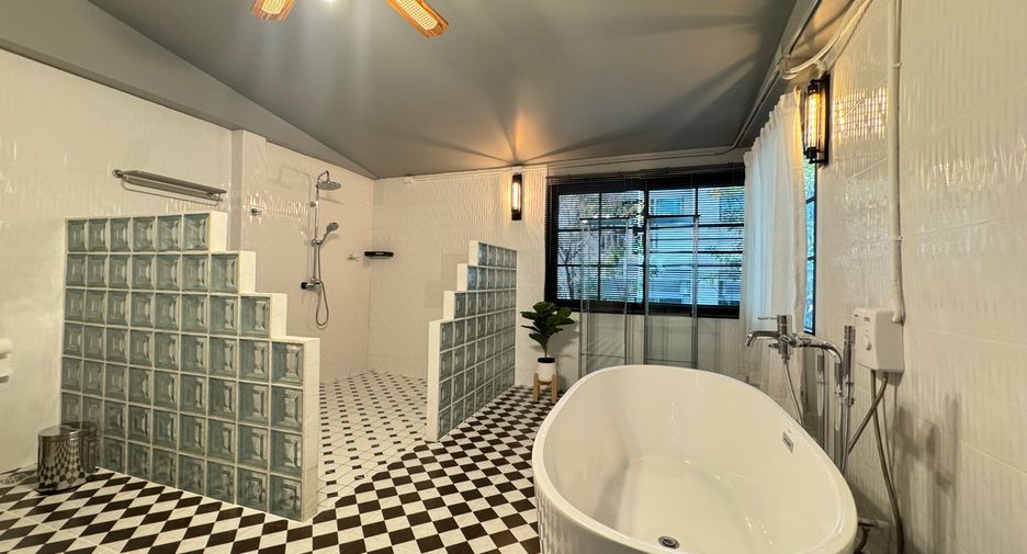 For rent and for sale 2 bedrooms house in Mueang Chiang Mai, Chiang Mai