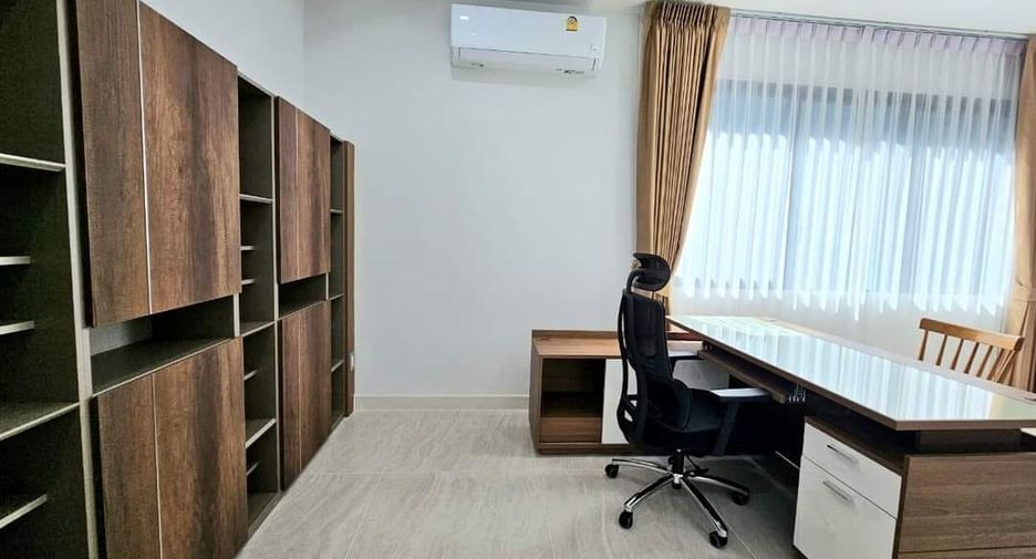 For rent 2 bedrooms house in Suan Luang, Bangkok