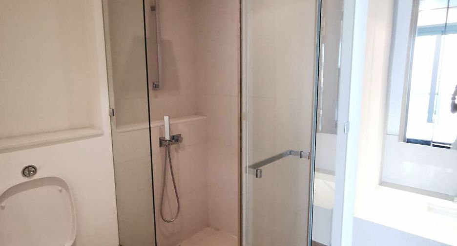 Wohnung zur Miete und zum Kauf mit 2 Zimmer in Sathon, Bangkok
