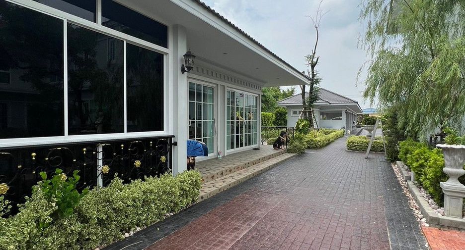 For sale 4 Beds house in Khlong Khuean, Chachoengsao