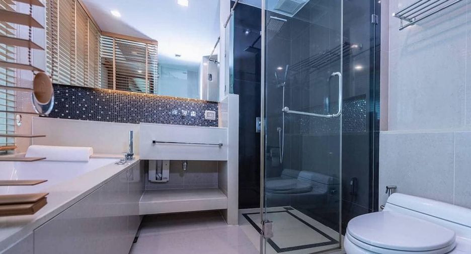 For rent そして for sale 2 ベッドルーム condo in Sathon, Bangkok